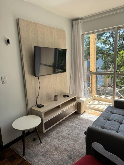 Communal lounge/ TV room, TV and multimedia, Living room, Seating area