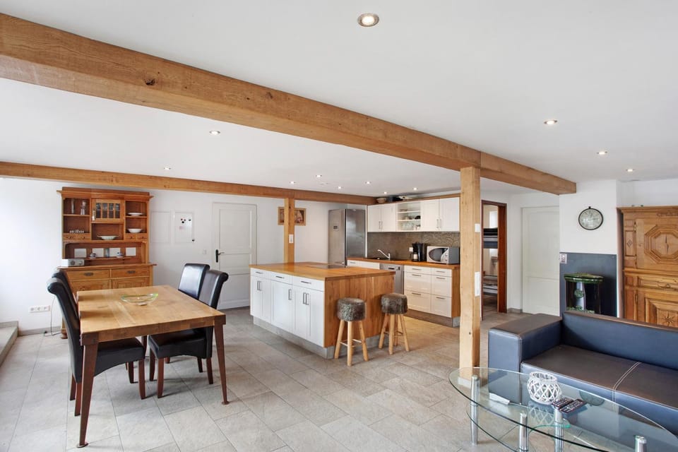 Property building, Kitchen or kitchenette, Living room