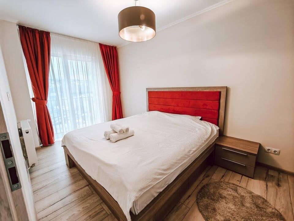 Elegant Escape-Parking, private parking,kingsize b Apartment in Cluj-Napoca