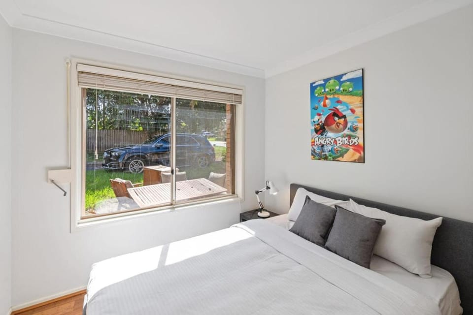 Cozy 3BR Family Friendly House Eight Mile Plains House in Brisbane