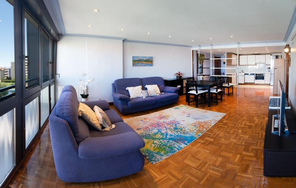 Communal lounge/ TV room, Living room