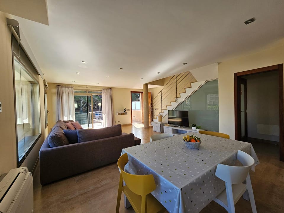 Property building, Living room