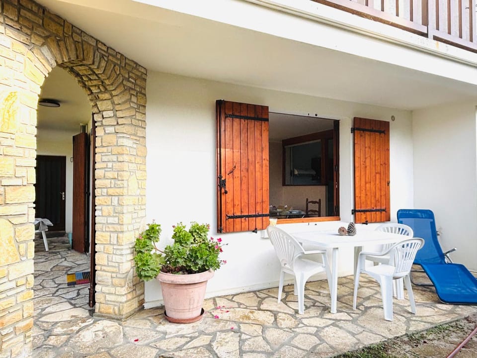 Patio, Balcony/Terrace, Dining area