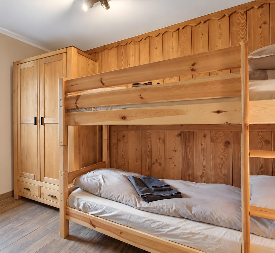 Property building, Living room, Bedroom