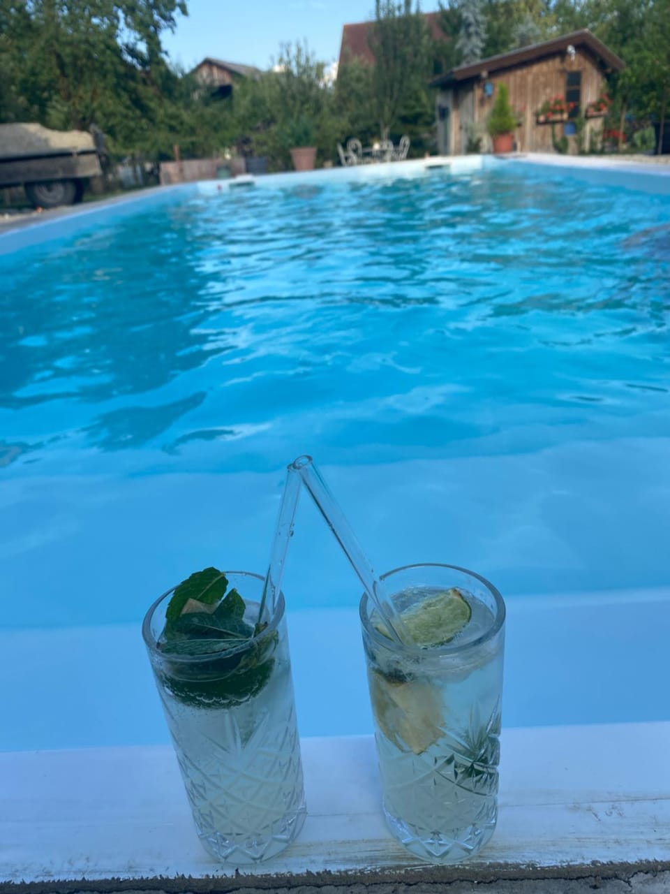 Swimming pool