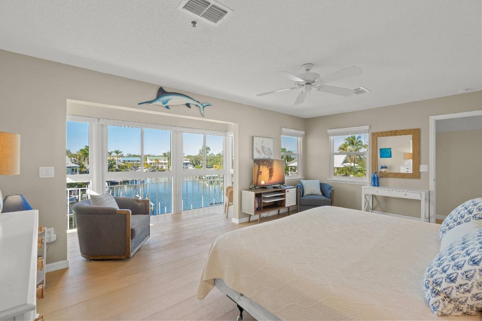 Siesta Bayside with Bay/Dock Views House in Siesta Beach