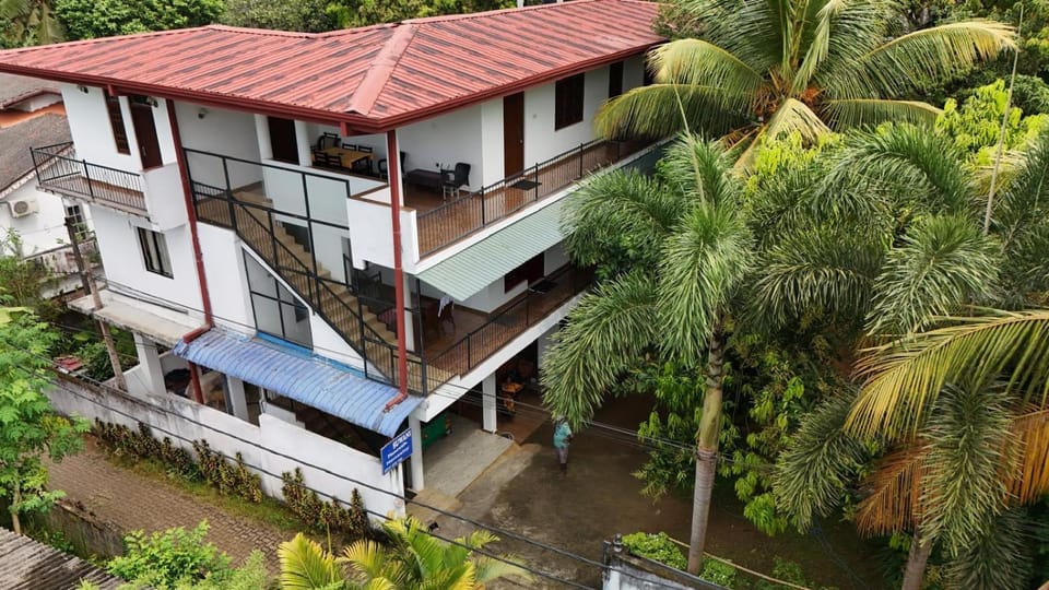 Suwani Pinnawala Homestay Inn in Sri Lanka
