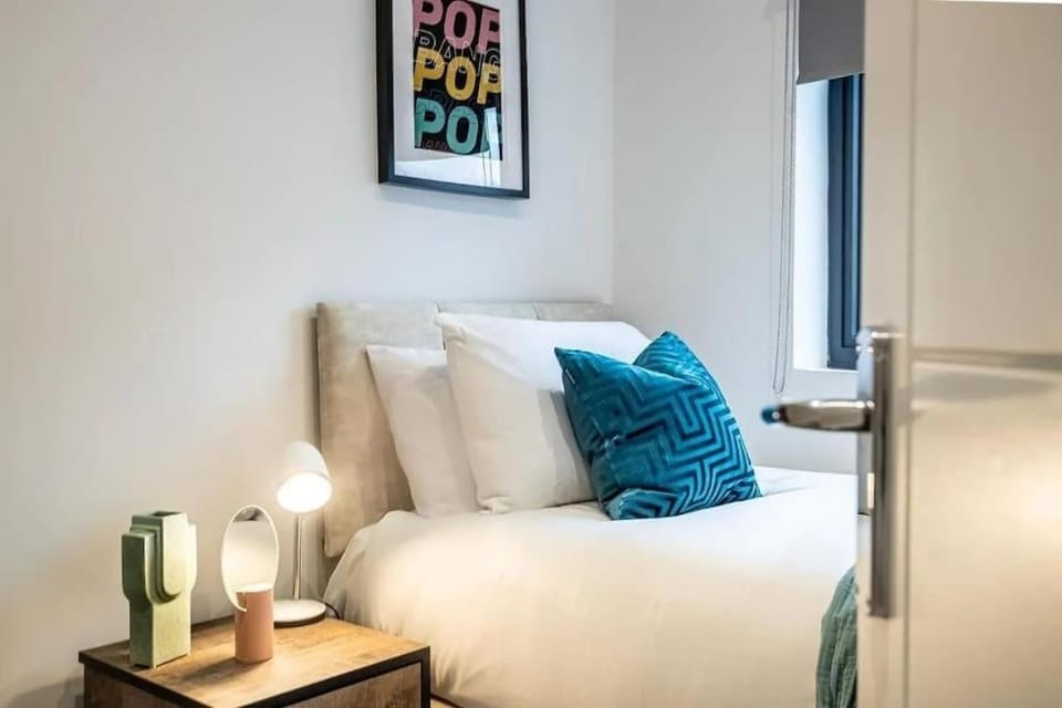 Living room, Photo of the whole room, Bedroom