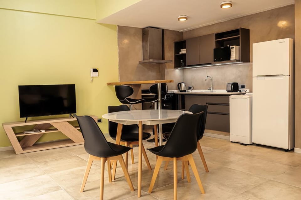 TV and multimedia, Kitchen or kitchenette, Living room, Dining area, minibar