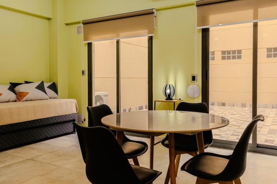 Bed, Living room, Photo of the whole room, Dining area, Bedroom