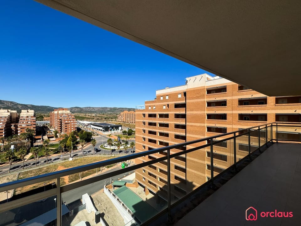 View (from property/room), Balcony/Terrace, City view