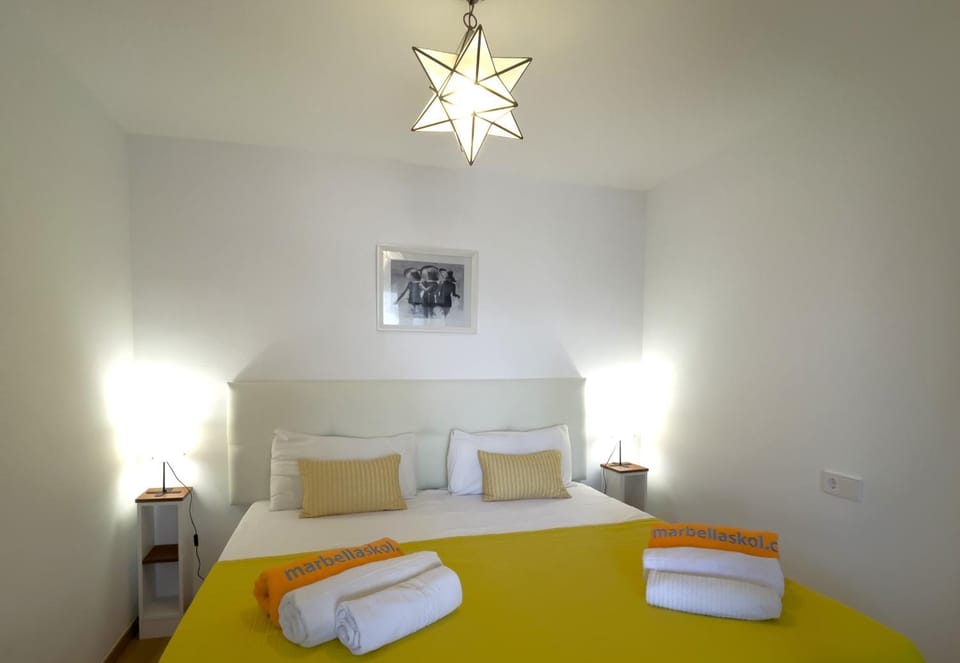 Mediterraneo 508. Fantastic Studio on the Beachfront with Sea Views. Apartment in Marbella