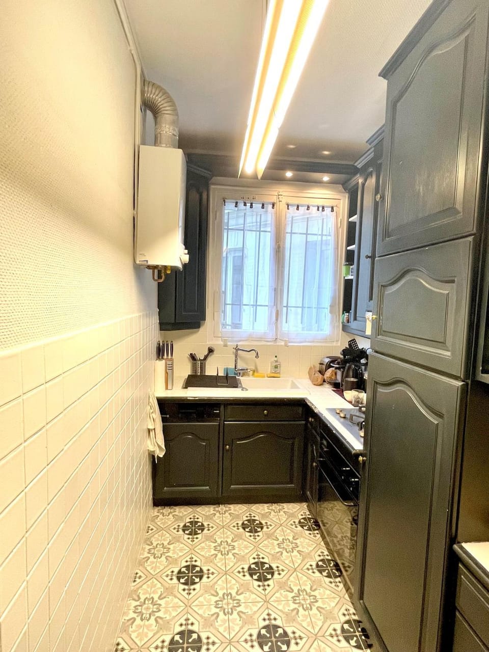Coffee/tea facilities, pet friendly, stove, toaster, kitchen