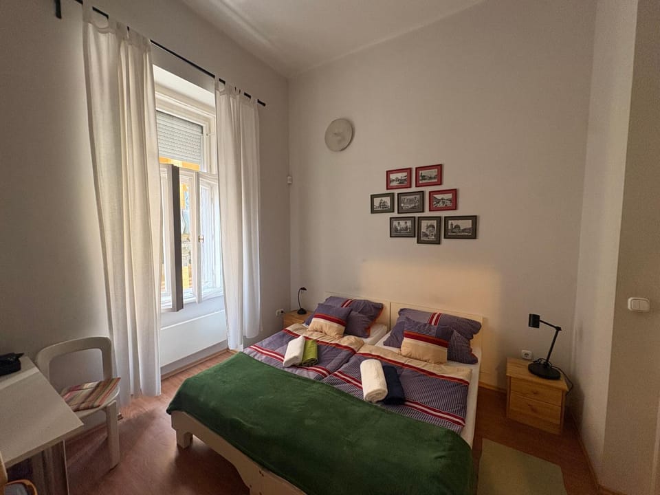 CentrÁlom Apartman Bed and Breakfast in Hungary