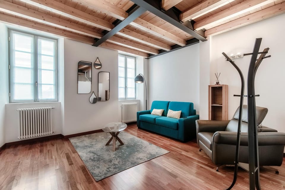 Apollo at Como Duomo - VLH Luxury Collection Apartment in Como