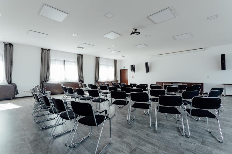 Meeting/conference room