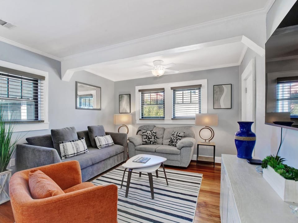 Ebb & Flow Apartment House House in Tybee Island