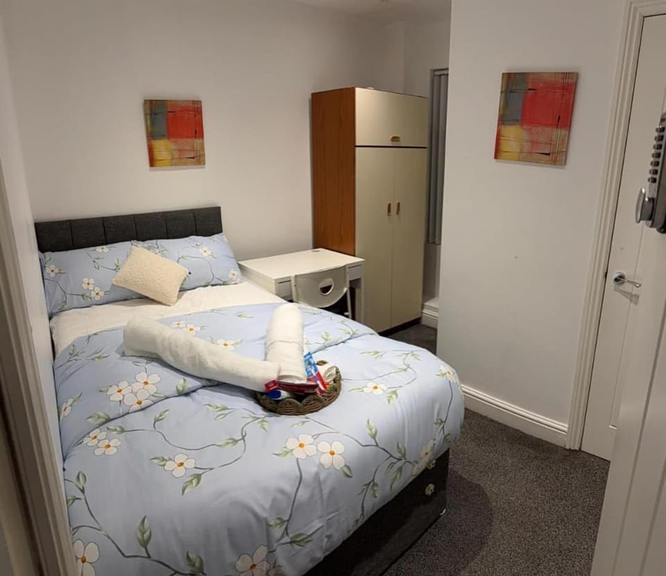 Beautiful Double Bedroom Apartment in Liverpool