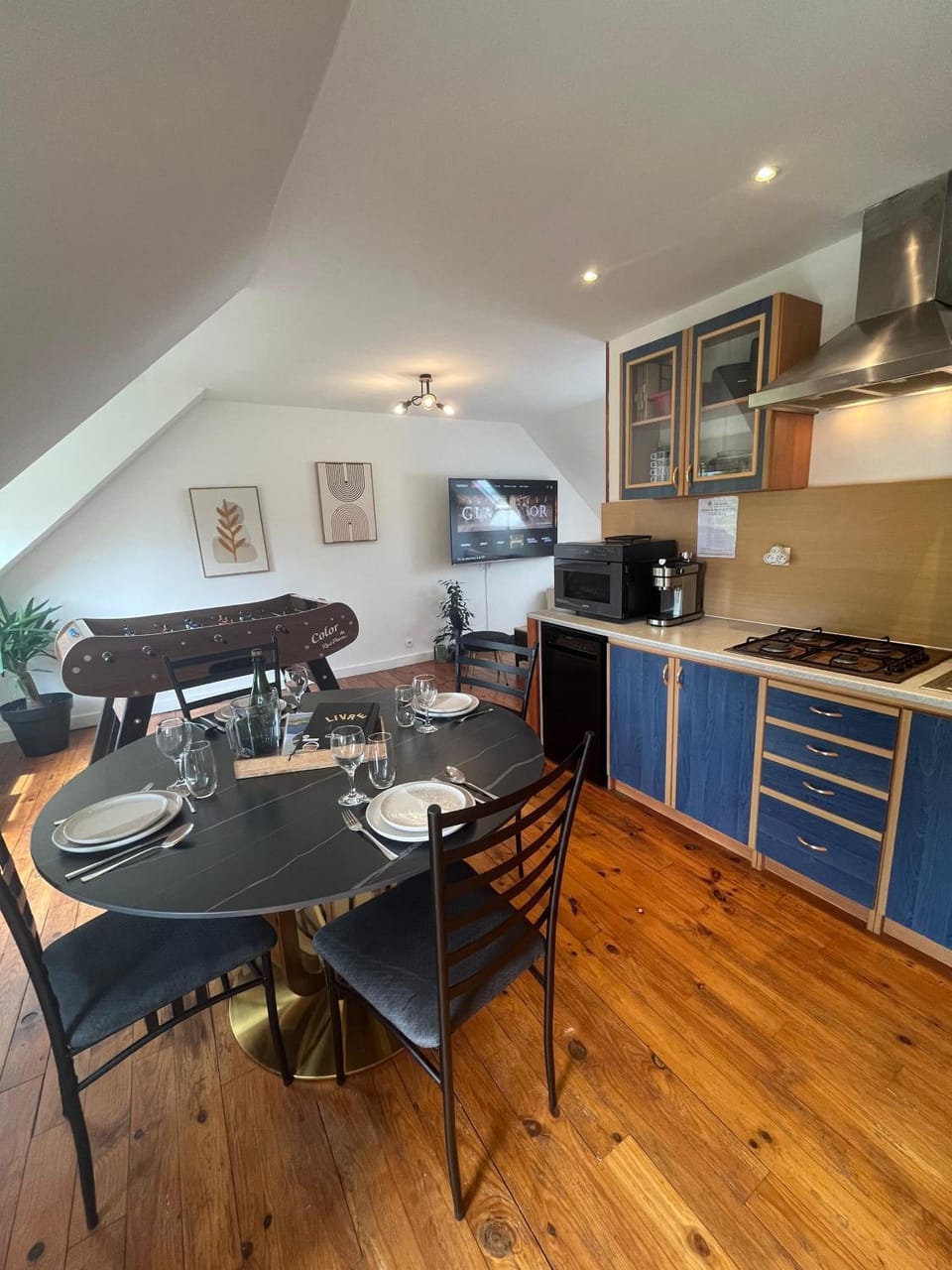 Living room, kitchen