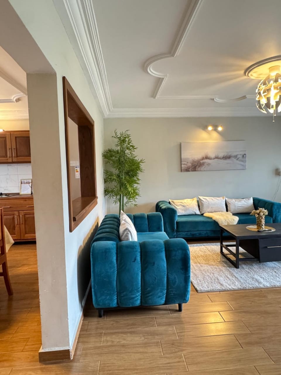 Kitchen or kitchenette, Living room, Seating area