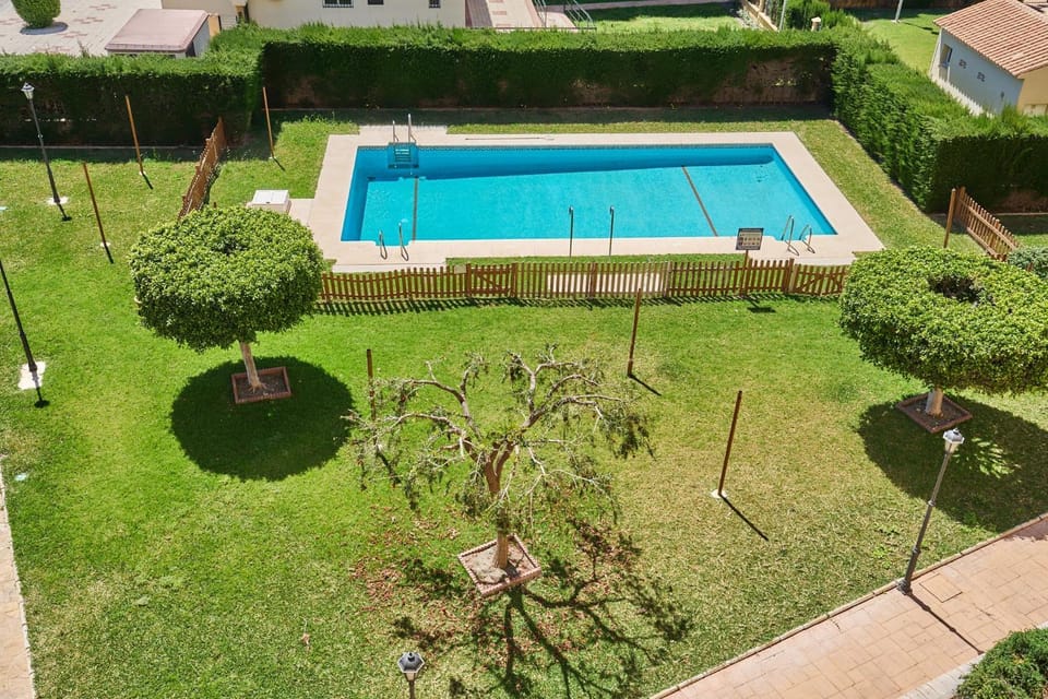 Property building, Swimming pool