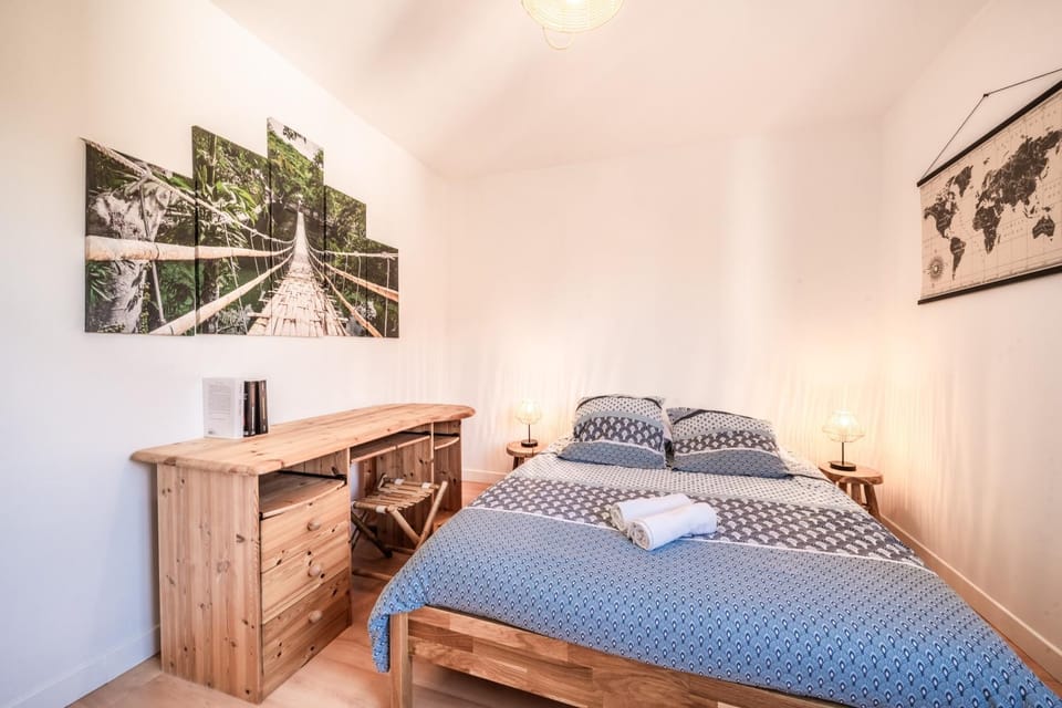 Living room, Bedroom