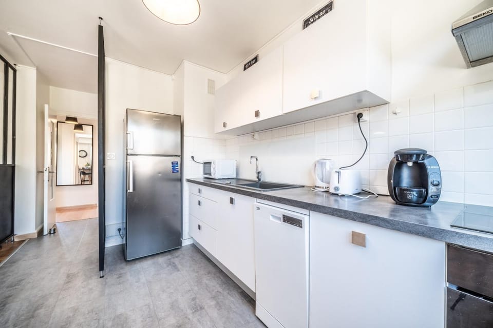 Kitchen or kitchenette, Living room