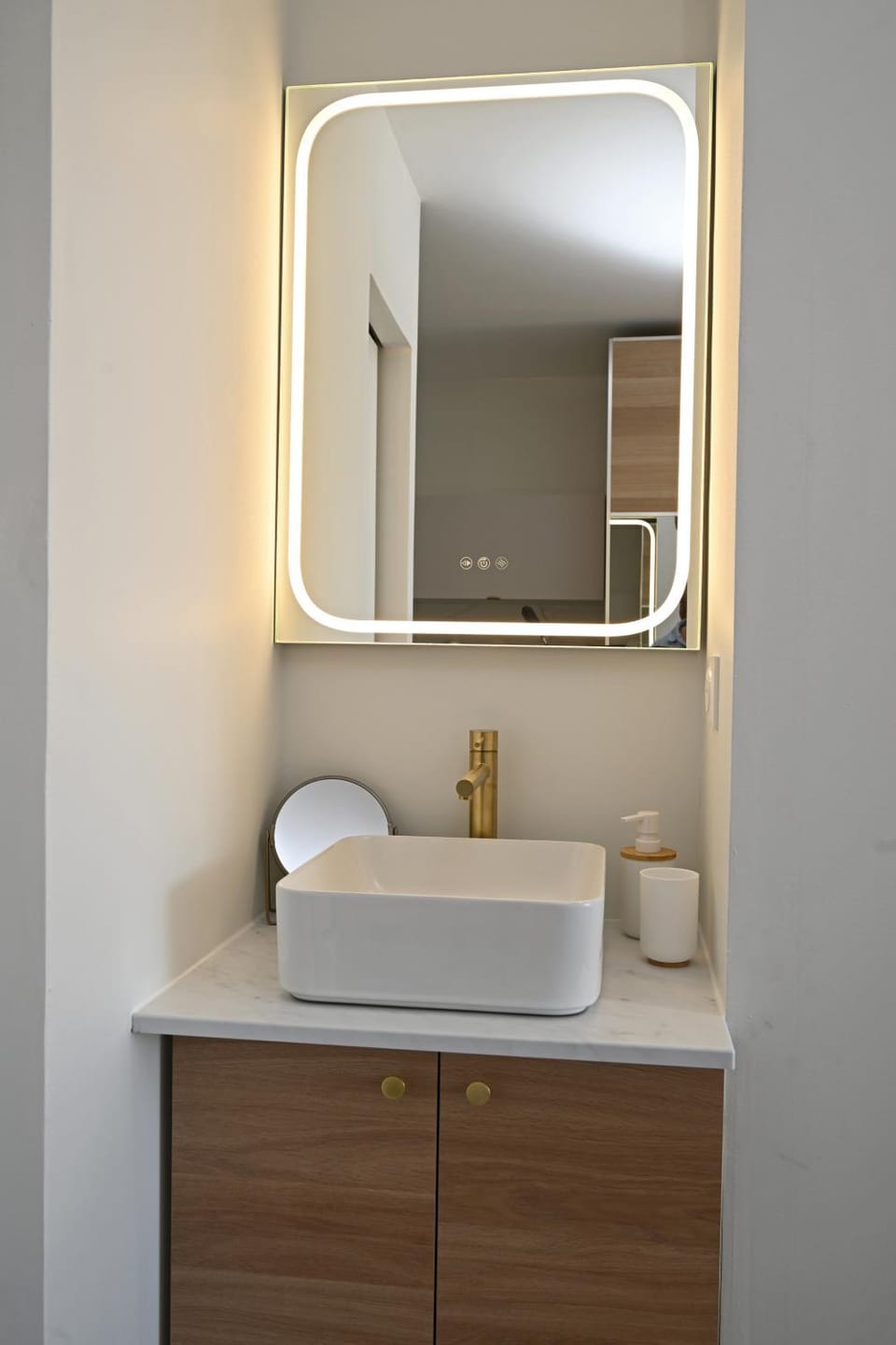 Studio B Heliopolis FGH Apartment in Agde