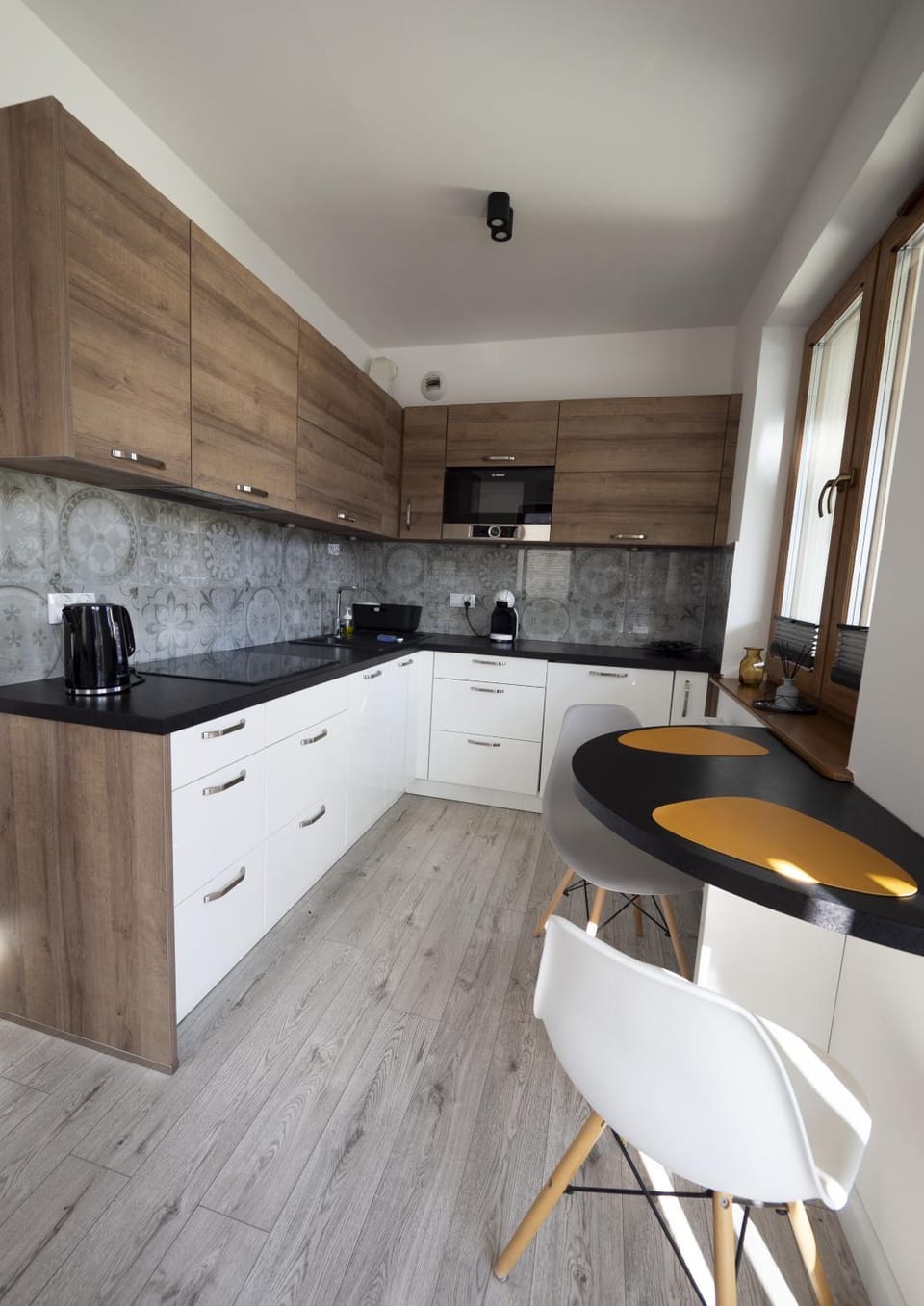 Coffee/tea facilities, Kitchen or kitchenette, microwave