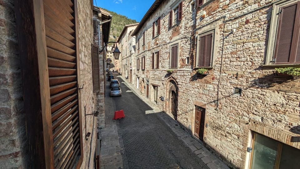 Property building, Neighbourhood, City view, Street view