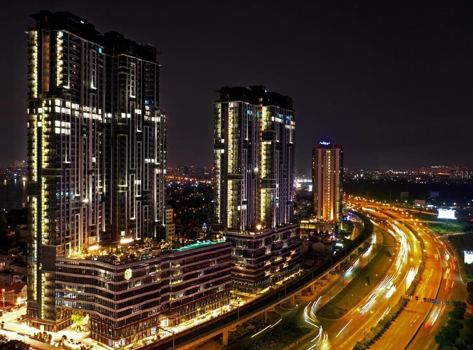 Property building, Restaurant/places to eat, Restaurant/places to eat