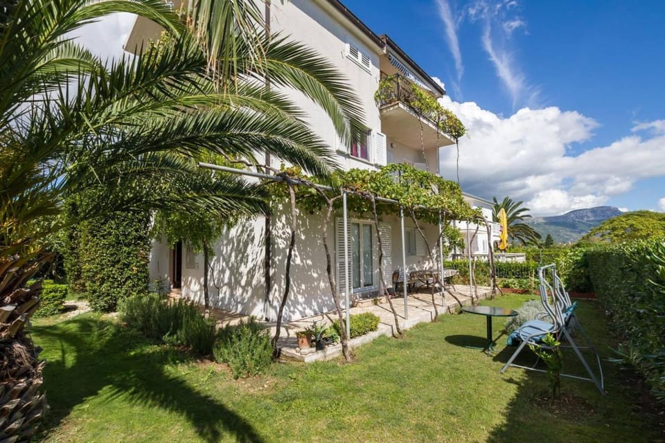 Property building, Garden