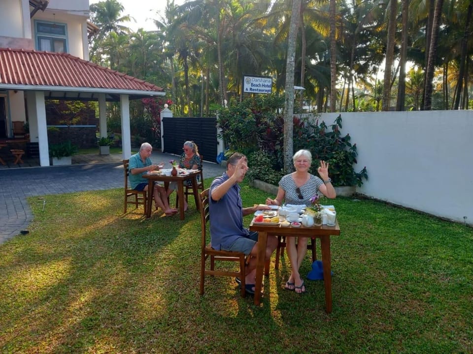 Darshana Beach Hotel Hotel in Western Province
