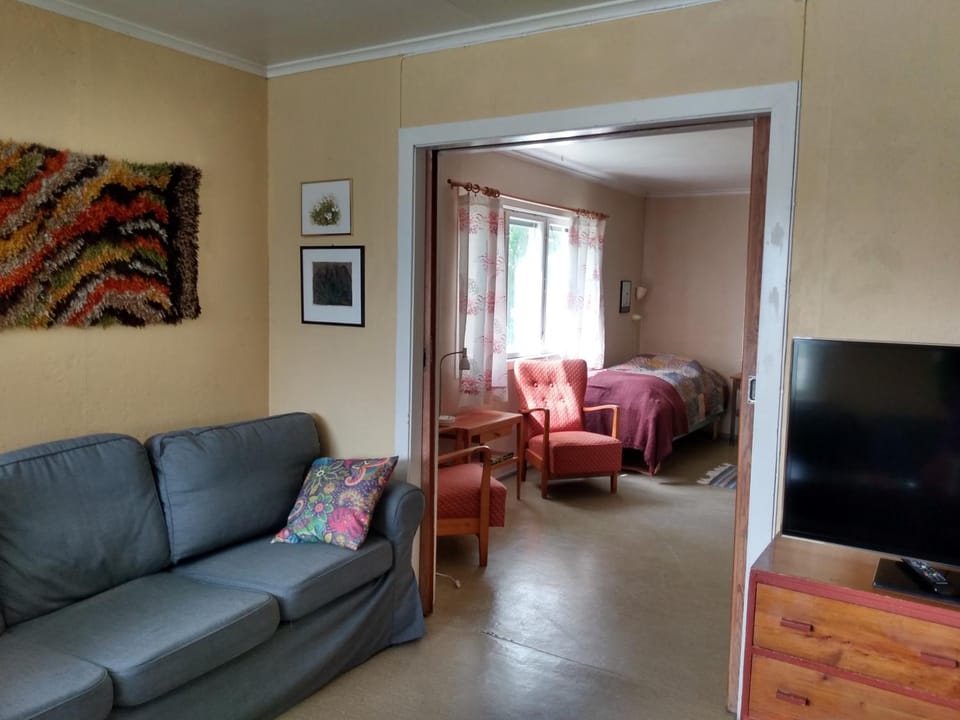 TV and multimedia, Seating area