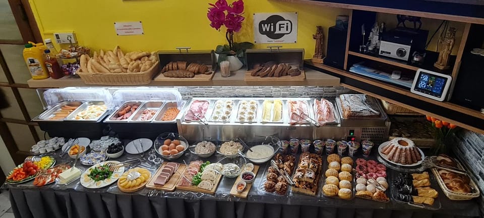 Food and drinks, Food, Breakfast, Buffet breakfast