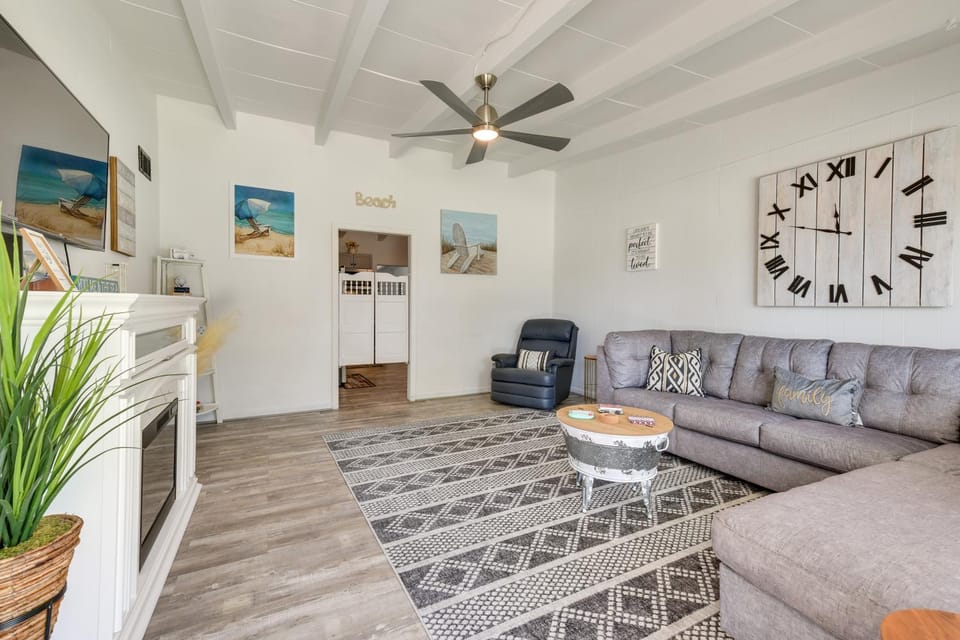 Cozy Fort Walton Beach Escape w/ Private Patio! House in Fort Walton Beach