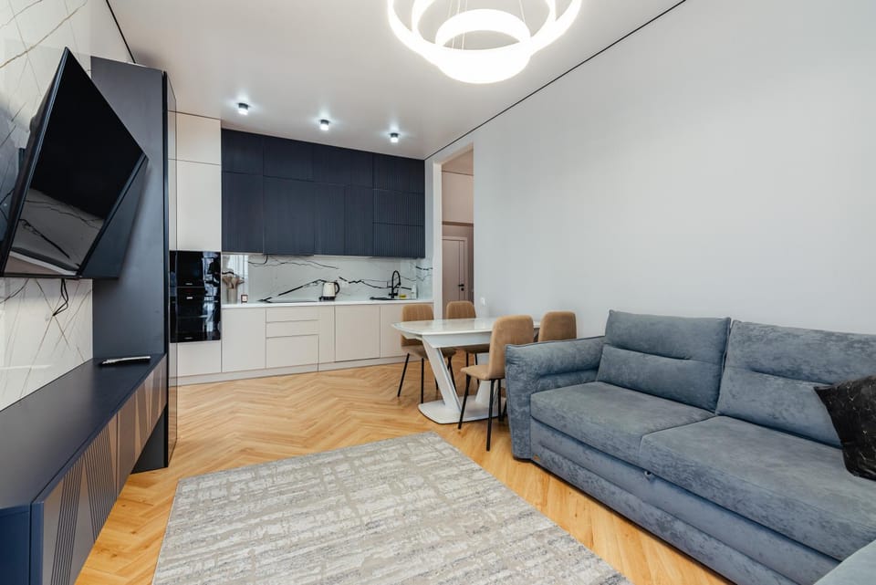 3-комн квартира рядом с MEGA сканди-минимализм 6 чел Apartment in Almaty