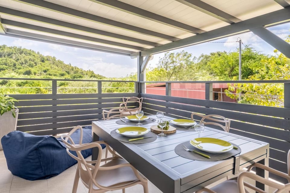 Patio, Day, Garden, Balcony/Terrace, Dining area, Garden view