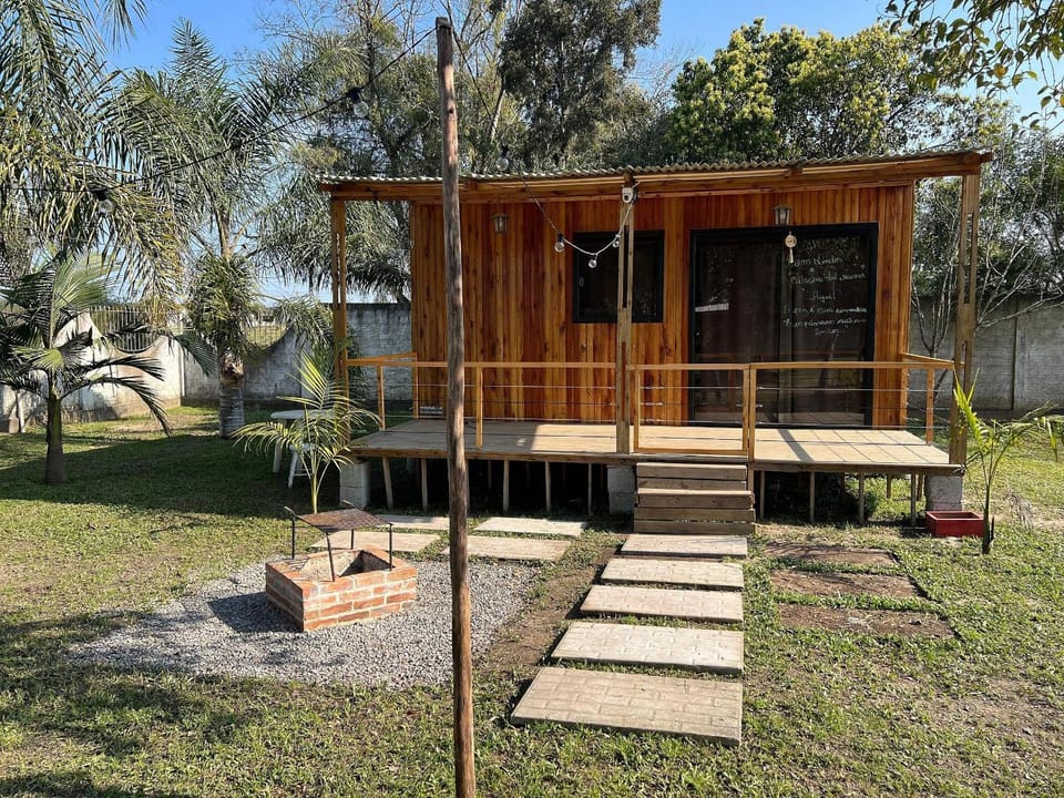 Cenário Perfeito para Seu Dia Especial: Chácara Recanto do Pinheiro Farm Stay in Pelotas