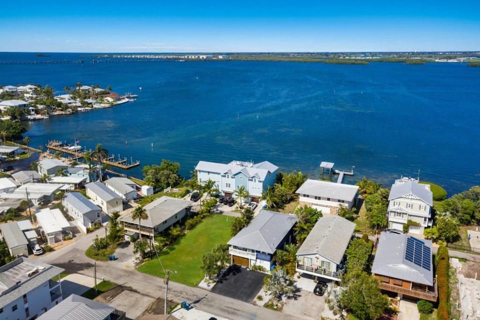 Sunny Daydream - West House in Bradenton Beach