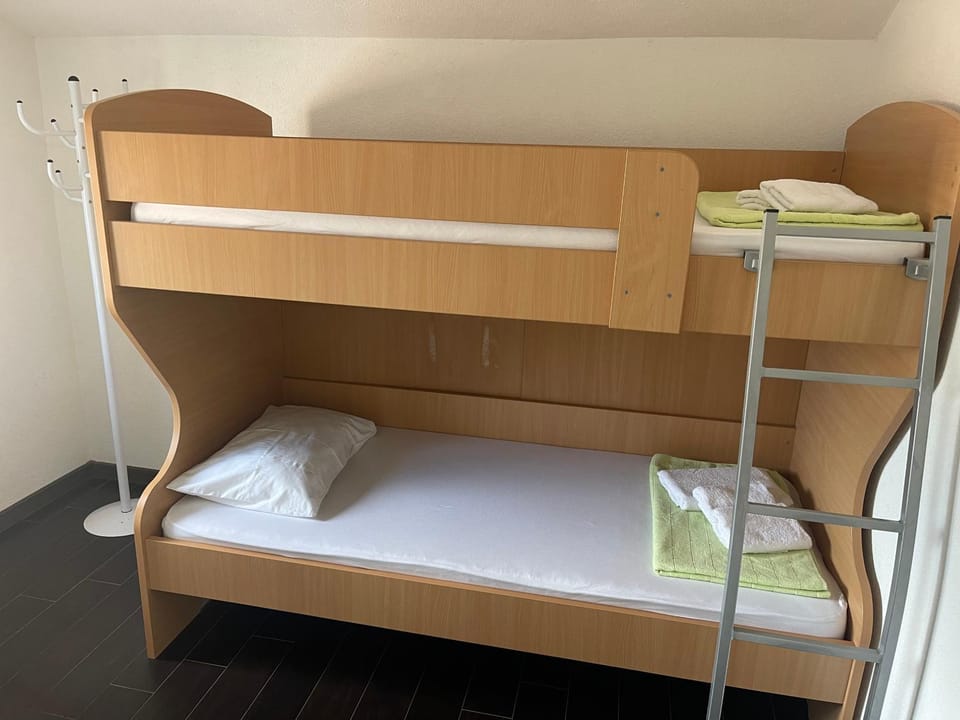 Photo of the whole room, Bedroom, bunk bed