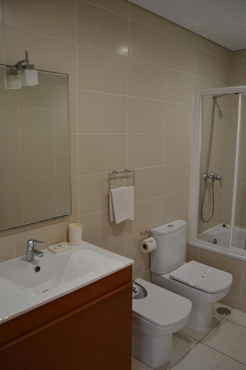 Shower, Toilet, Bathroom, Bath