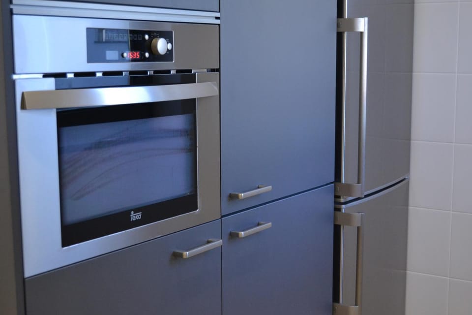 Coffee/tea facilities, Kitchen or kitchenette, Decorative detail, Beach