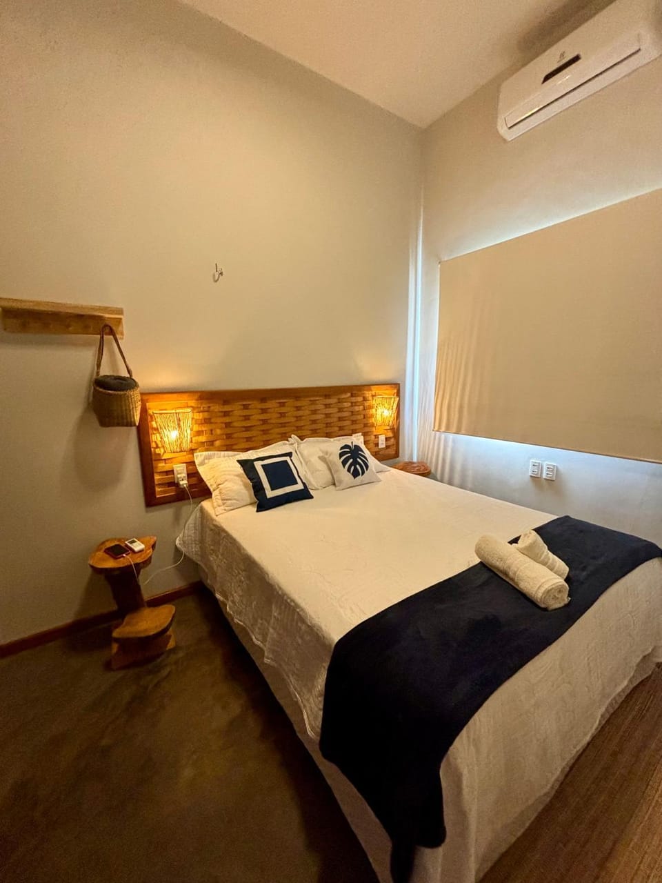 Bed, Photo of the whole room, Bedroom, towels, air conditioner