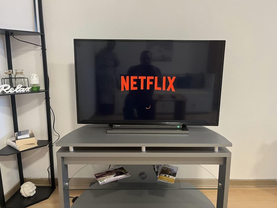 Communal lounge/ TV room, TV and multimedia