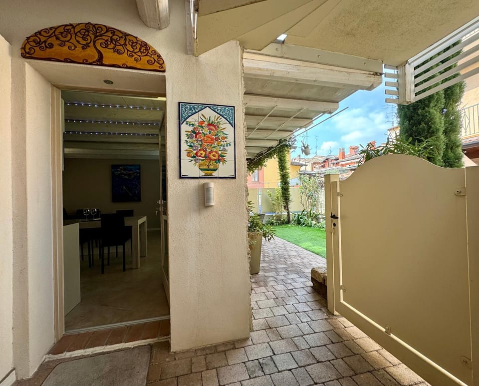 Little Queen Apartment in Desenzano del Garda