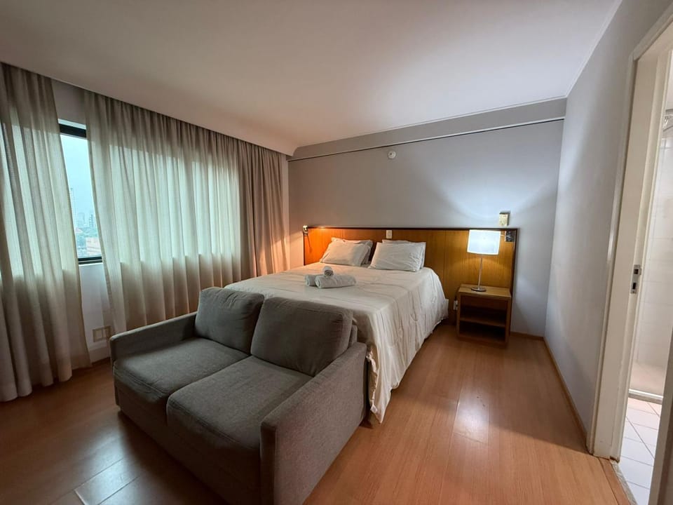 Bed, Living room, Photo of the whole room, Seating area, Bedroom