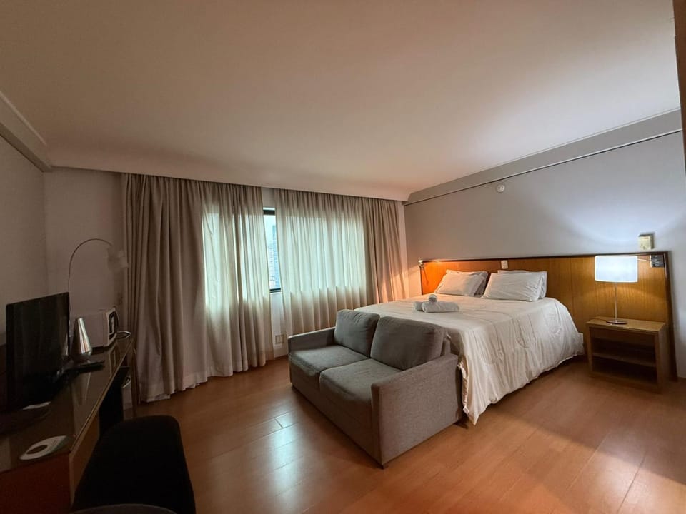 Communal lounge/ TV room, Bed, TV and multimedia, Photo of the whole room, Evening entertainment, Bedroom