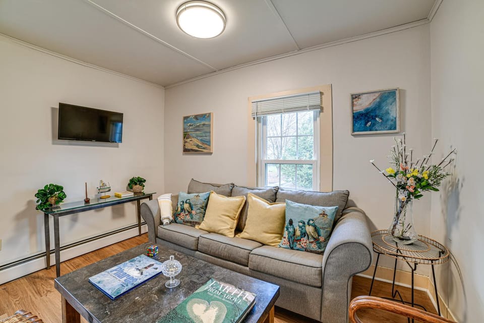 Quiet Owego Getaway Near Main Street & Riverwalk! Apartment in New York