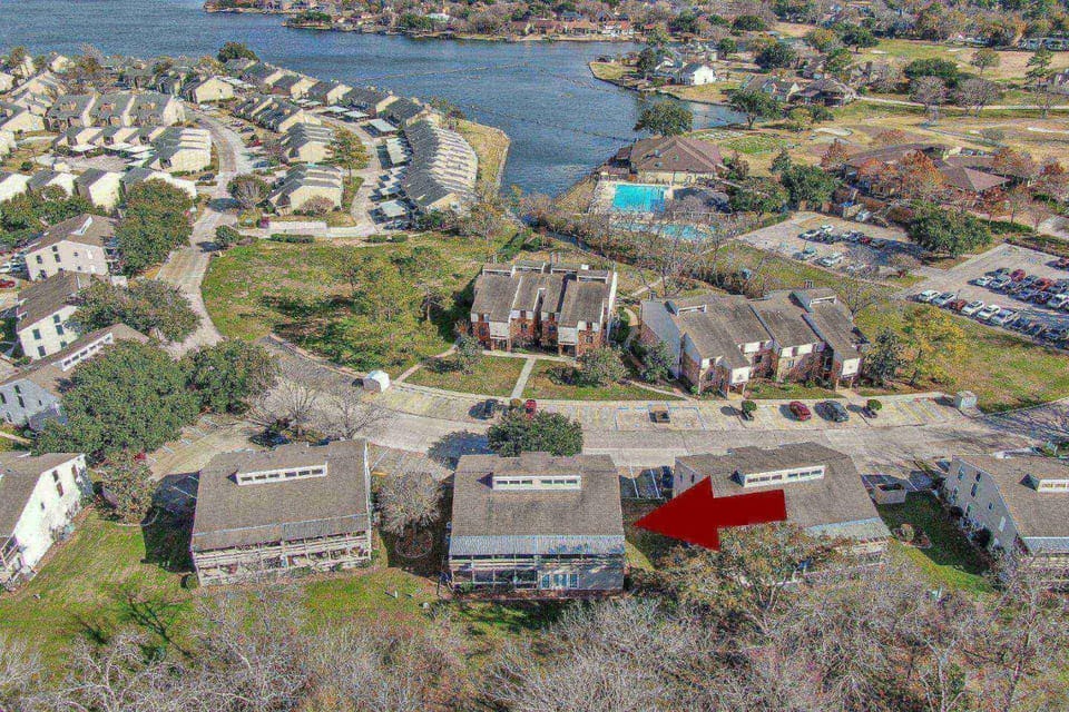 April Point Dr. N House in Lake Conroe